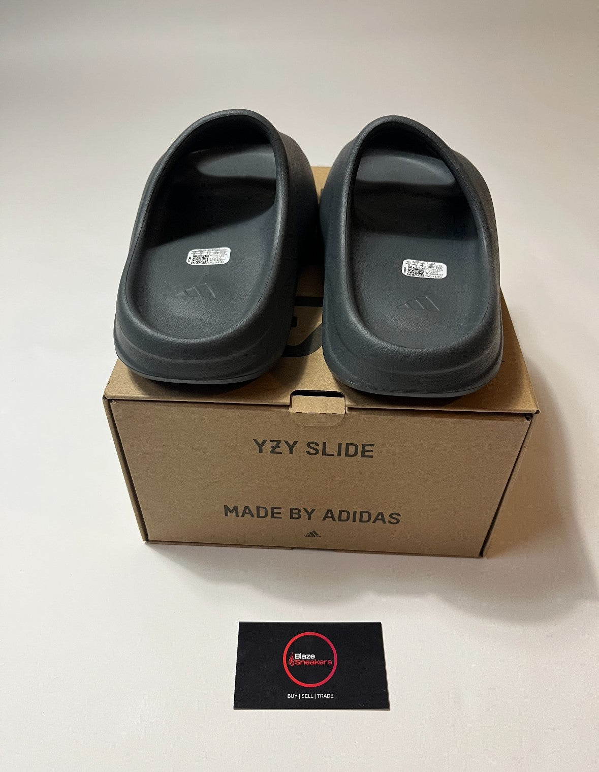 Yeezy - Slide - Slate Grey