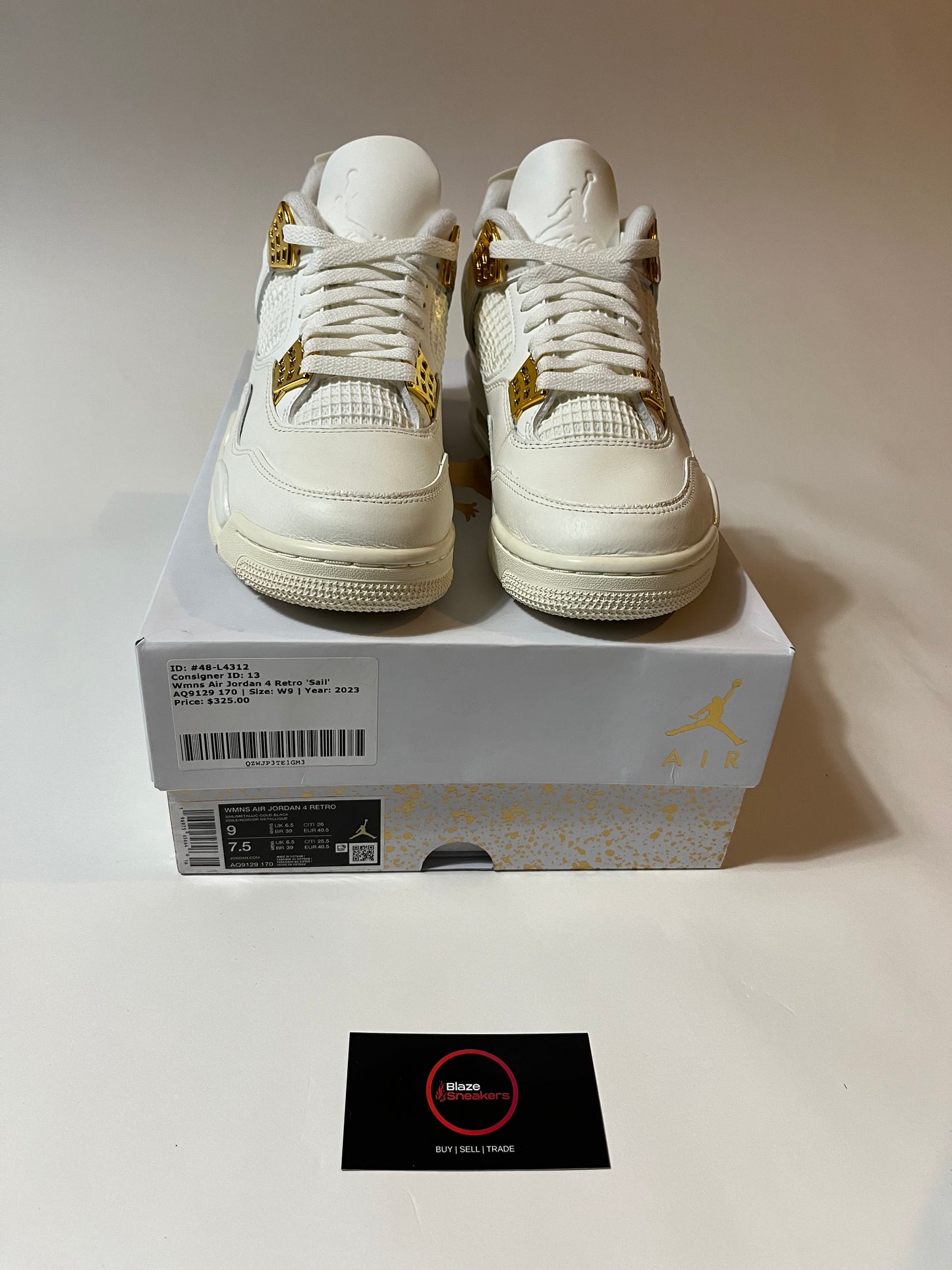 Air Jordan 4 Retro - Metallic Gold